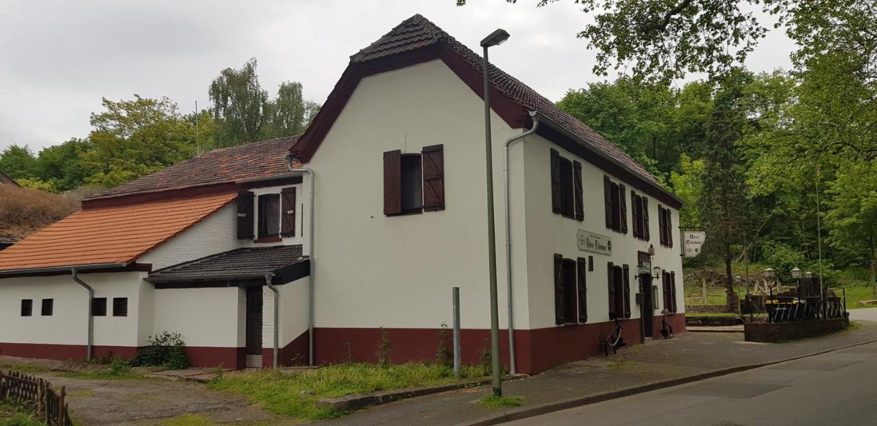 Hotel Altes Fahrhaus Duisburg Exterior foto